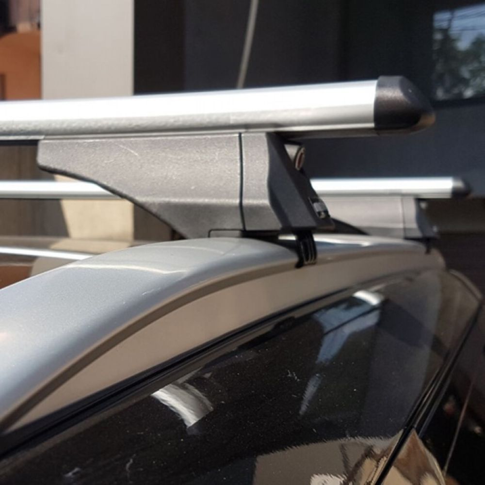 MENABO ΜΠΑΡΕΣ ΟΡΟΦΗΣ ΑΛΟΥΜΙΝΙΟΥ TIGER XL SILVER 131.5 cm ΣΕ ΑΣΗΜΙ ΧΡΩΜΑ ΓΙΑ Mitsubishi Outlander (GF/GG/ZJ/ZK) 5 doors 2013> ΜΕ FLUSH ή RAISED RAILS - 2 ΤΕΜ. (8500/ΜΒ)