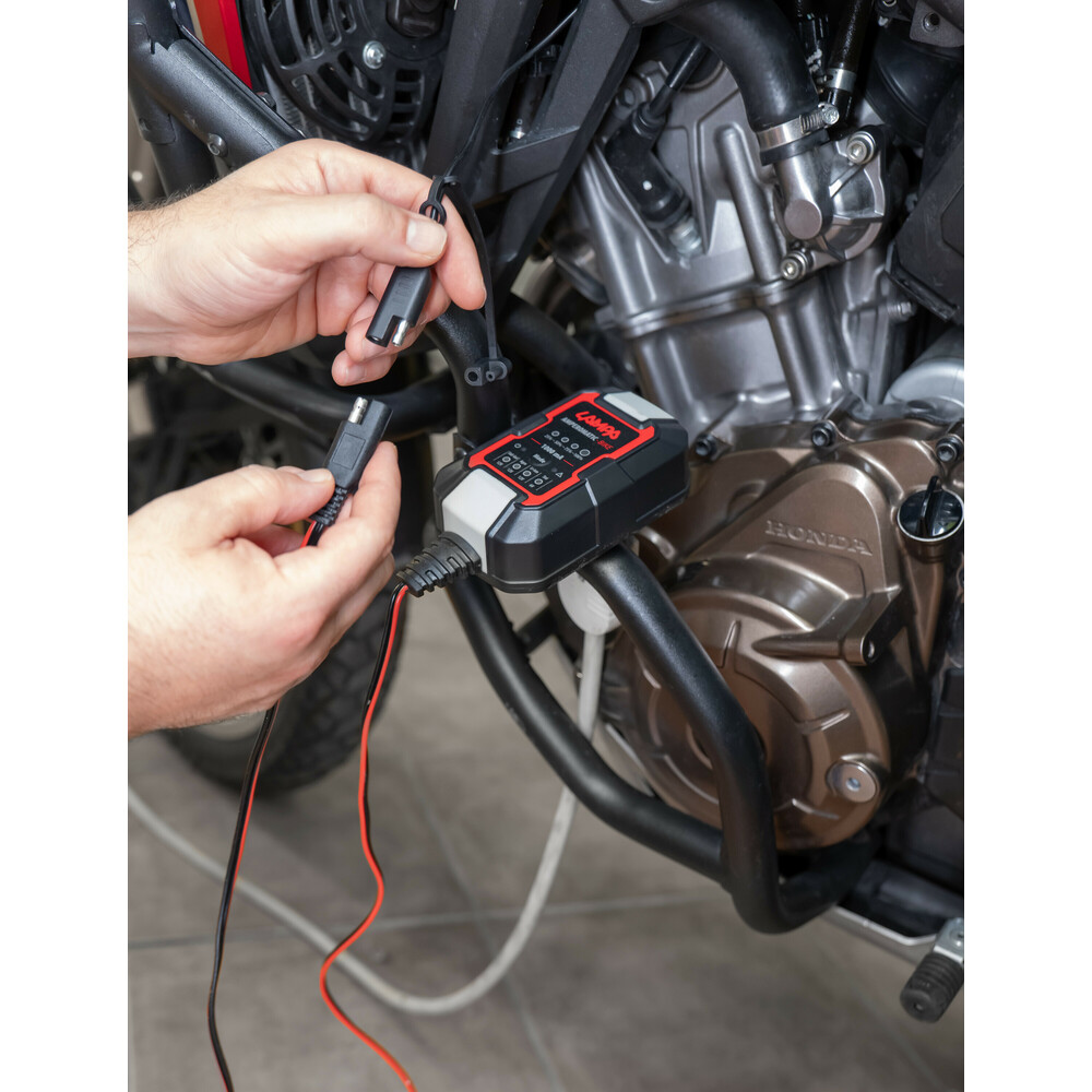 Καλώδιο Φόρτισης Κινητού Power C 90° 12/24V 30W της σειράς Optiline με USB Type C Power Delivery, Καλώδιο 180 cm, Βύσμα SAE και Ακροδέκτες, Ασφάλεια, Αδιαβροχοποίηση IPX6, συμβατό με Βάσεις Στήριξης, Θήκες ή Αντάπτορες Κινητού Optiline