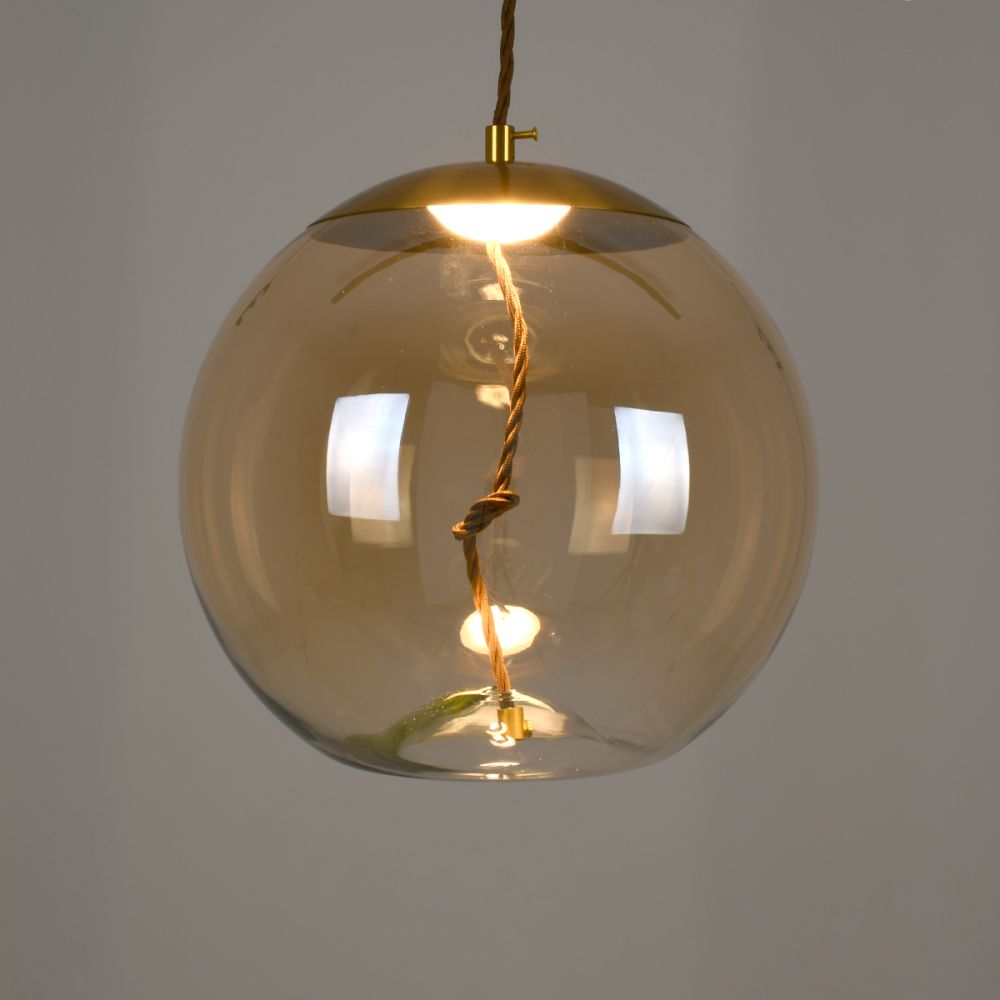 GLOBOSTAR® AXTON 00748 Μοντέρνο Κρεμαστό Φωτιστικό Οροφής LED 5W 500lm 180° AC 220-240V IP20 Θερμό Λευκό 2700K - Sanan SMD Chip - Χρυσό & Μελί - Μ30 x Π30 x Υ30cm - 2 Xρόνια Εγγύηση