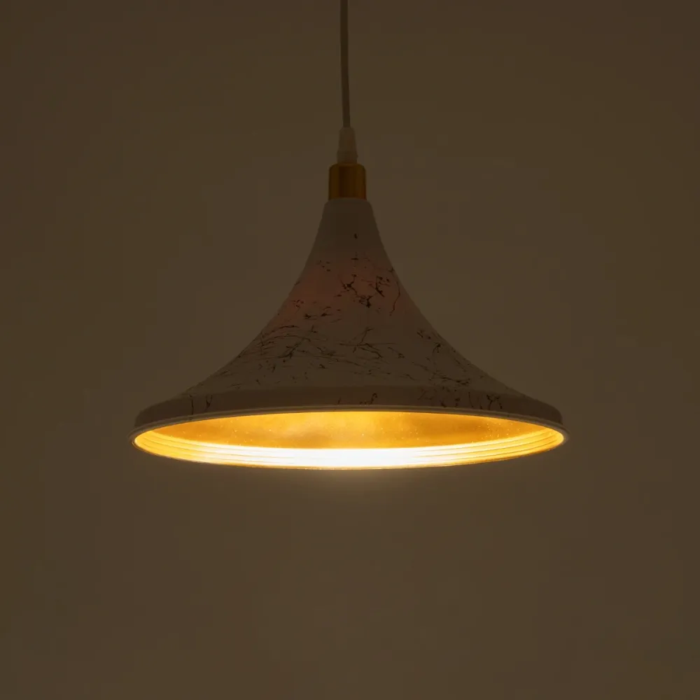 GLOBOSTAR® MARBLE 203-0098 Μοντέρνο Κρεμαστό Φωτιστικό Οροφής με Ντουί 1 x E27 AC 220-240V IP20 - Λεύκο & Χρυσό - Μ30 x Π30 x Υ20cm