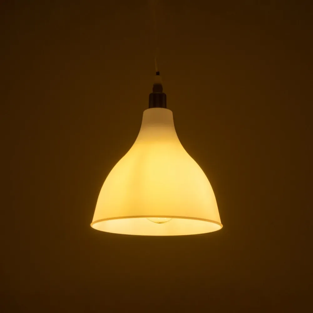 GLOBOSTAR® RADE 203-0125 Μοντέρνο Κρεμαστό Φωτιστικό Οροφής με Ντουί 1 x E27 AC 220-240V IP20 - Λευκό & Χρυσό - Μ18.5 x Π18.5 x Υ23cm