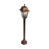 GloboStar® SOLME 203-0217 Vintage Επιδαπέδιο Φωτιστικό Κολωνάκι Κήπου Μονόφωτο 1 x E27 IP44 Χάλκινο & Διάφανο Πλαστικό - Μ22 x Π22 x Υ100cm