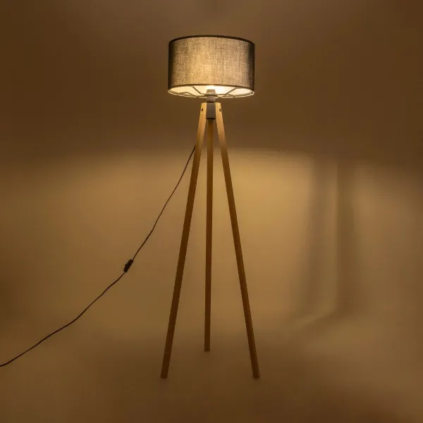 GloboStar® SAGA 204-0041 Μοντέρνο Eπιδαπέδιο Φωτιστικό Μονόφωτο 1 x E27 IP20 Μπεζ Ξύλο με Μαύρο Ύφασμα - Μ38 x Π38 x Υ140cm