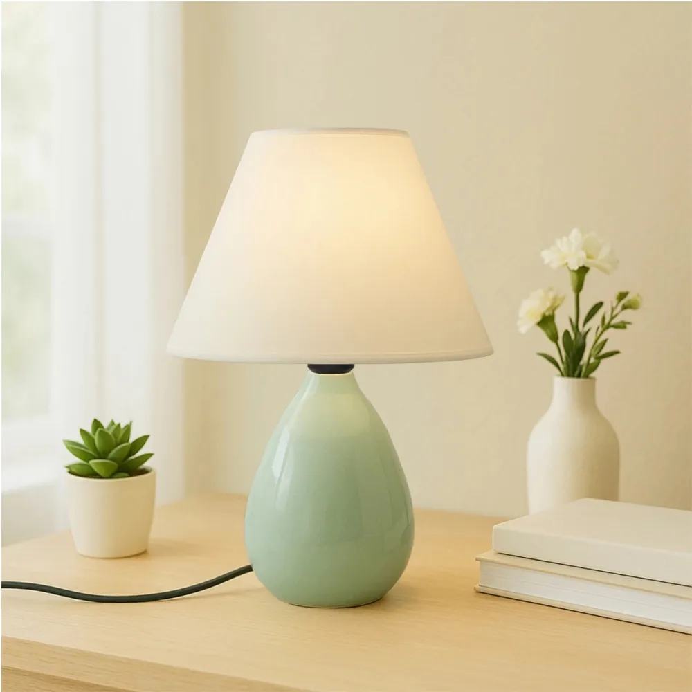 GLOBOSTAR® CESTA 204-0182 Μοντέρνο Επιτραπέζιο Φωτιστικό Πορτατίφ με Ντουί 1 x E27 AC 220-240V IP20 - Λαδί & Μπεζ - Μ22 x Π22 x Υ30cm