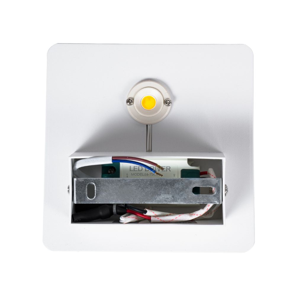 GLOBOSTAR® CUADRADO 60569 Μοντέρνο Φωτιστικό Τοίχου - Απλίκα LED 10W 1000lm 60° AC 220-240V Αδιάβροχο IP65 Θερμό Λευκό 2700K - Bridgelux COB Chip & TÜV SÜD Driver - Λευκό Ματ - Μ14 x Π14 x Υ4.5cm - 5 Χρόνια Εγγύηση
