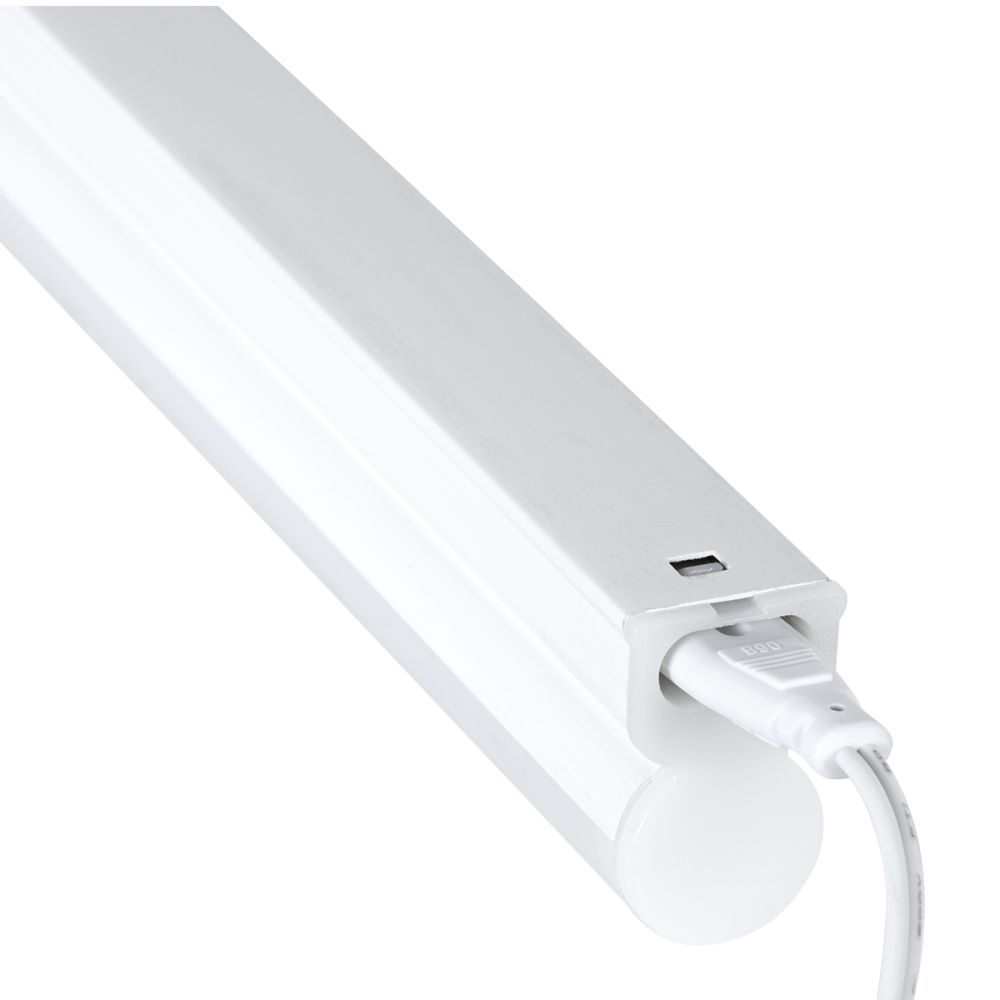 GloboStar® TUBO 60785 Γραμμικό Φωτιστικό Οροφής Linear LED Τύπου T5 Επεκτεινόμενο 5.5W 539lm 180° AC 220-240V IP20 Πάγκου Κουζίνας με Διακόπτη On/Off Μ30 x Π2.2 x Υ3.5cm Φυσικό Λευκό 4500K - Λευκό - 3 Years Warranty
