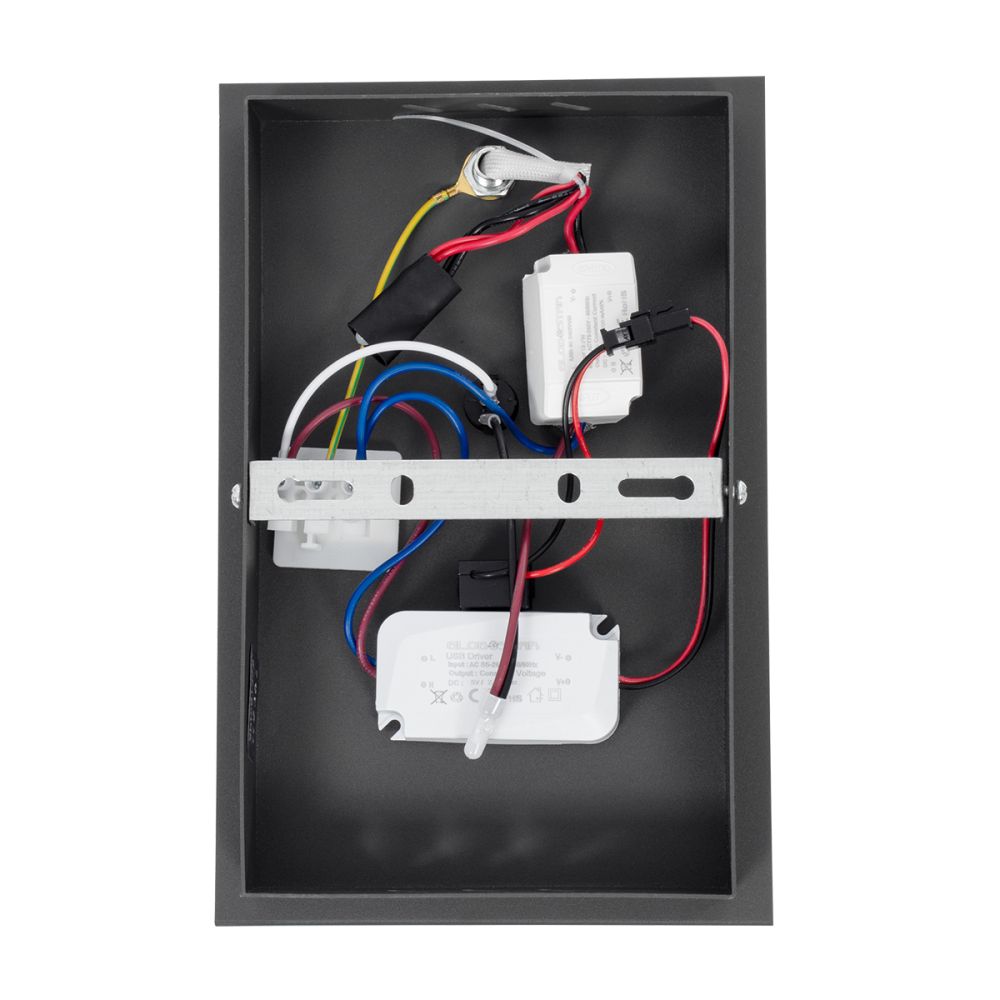 GLOBOSTAR® CROWN 61372 Μοντέρνο Φωτιστικό Τοίχου - Απλίκα Ξενοδοχείου Reading Light με Φορτιστή USB 3A LED 5W 550lm 120° AC 220-240V IP20 Φυσικό Λευκό 4500K - Bridgelux COB Chip & TÜV SÜD Driver - Γκρι Ανθρακί Ματ - Μ15 x Π15 x Υ23cm - 3 Χρόνια Εγγύησ