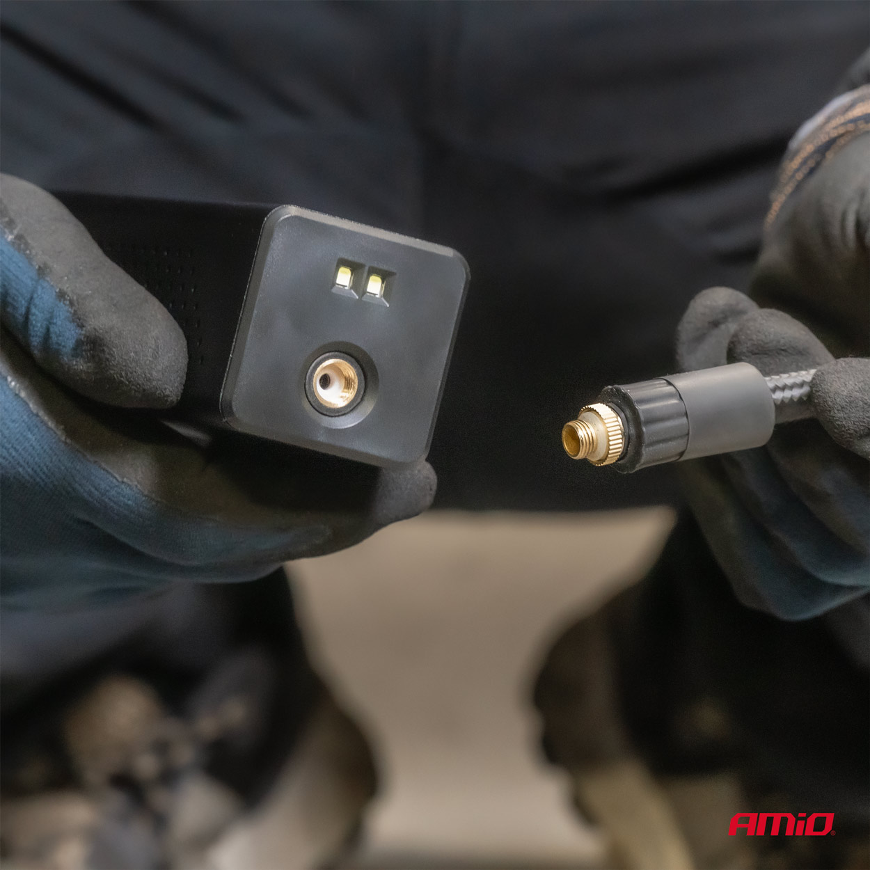 Amio - ΚΟΜΠΡΕΣΕΡ ΑΕΡΑ 12V 10BAR 150PSI 20L/MIN 100W ΜΕ ΨΗΦΙΑΚΗ ΟΘΟΝΗ & ΦΑΚΟ LED 1ΤΕΜ. (04376/AM)