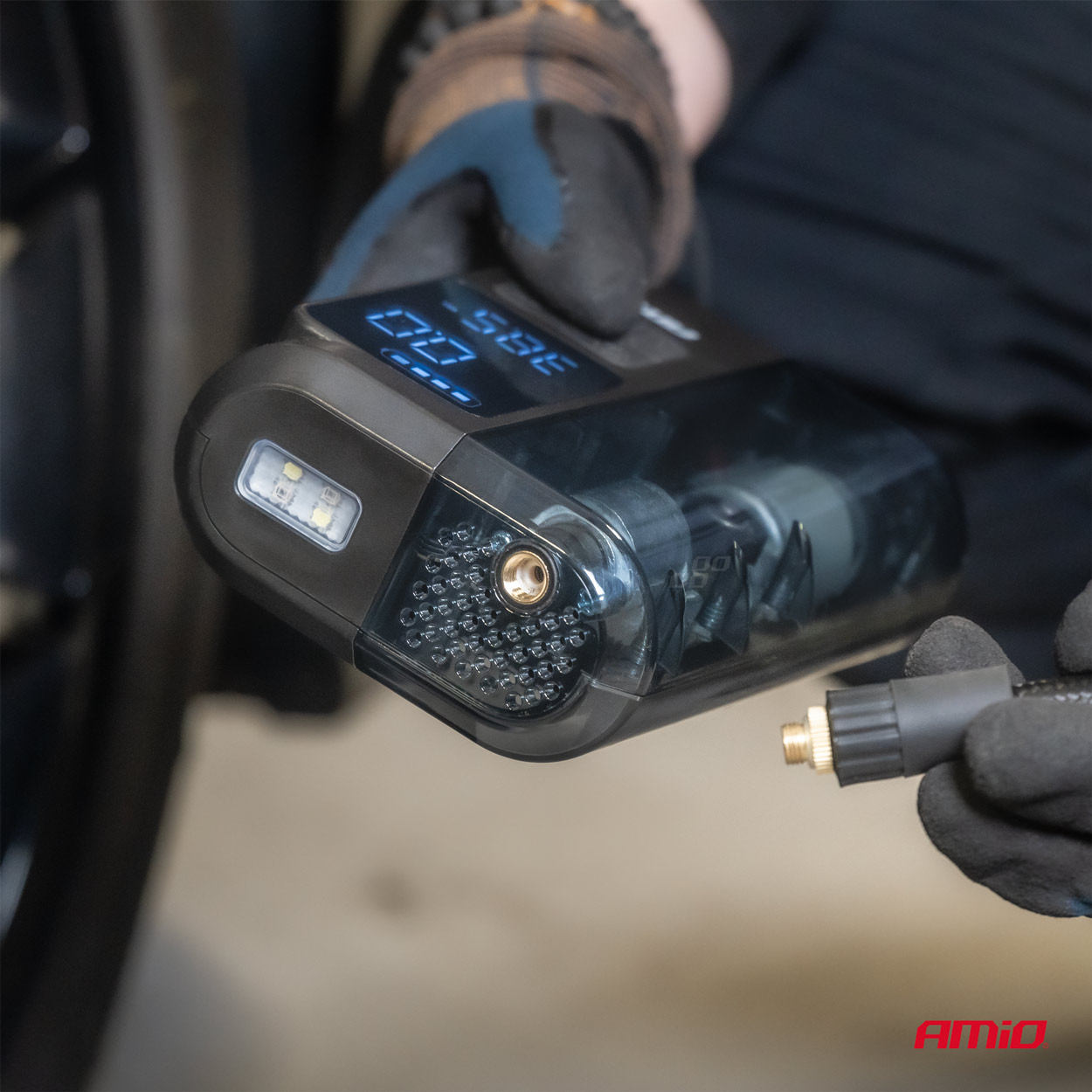 Amio - ΚΟΜΠΡΕΣΕΡ ΑΕΡΑ ΕΠΑΝΑΦΟΡΤΙΖΟΜΕΝΟ 12V & USB-C 10BAR 150PSI 20L/MIN 40W 1ΤΕΜ. (04378/AM)